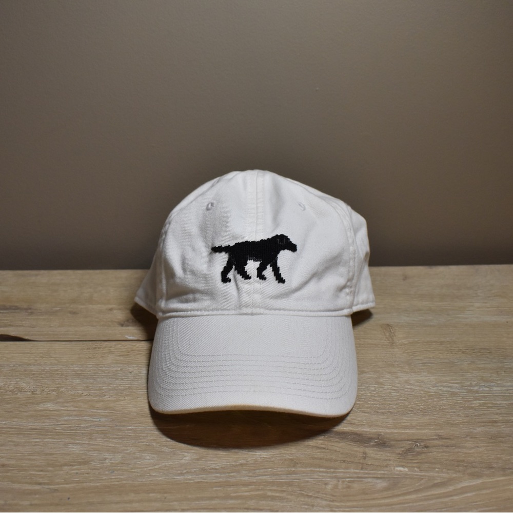 Smathers & Branson Black Lab Walking Needlepoint Performance Hat